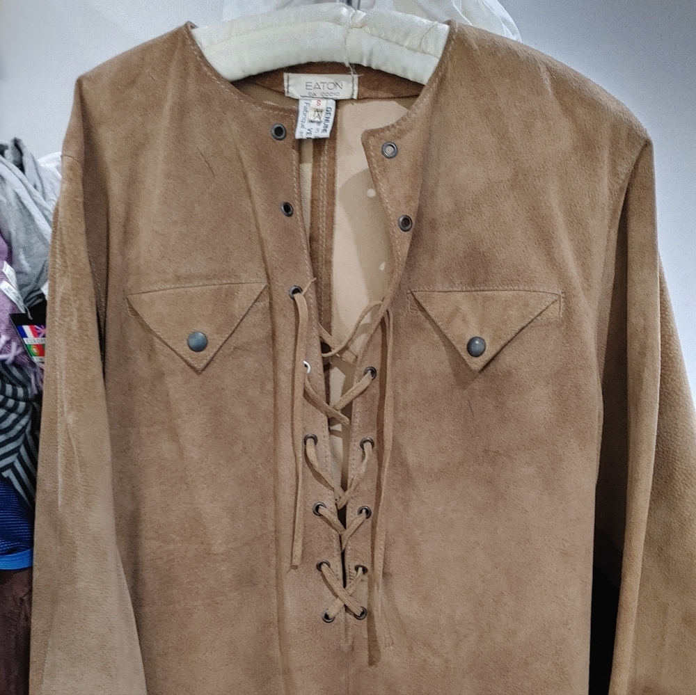 SUPER COOL VINTAGE EATON'S GENUINE SUEDE HIPPY TOP.